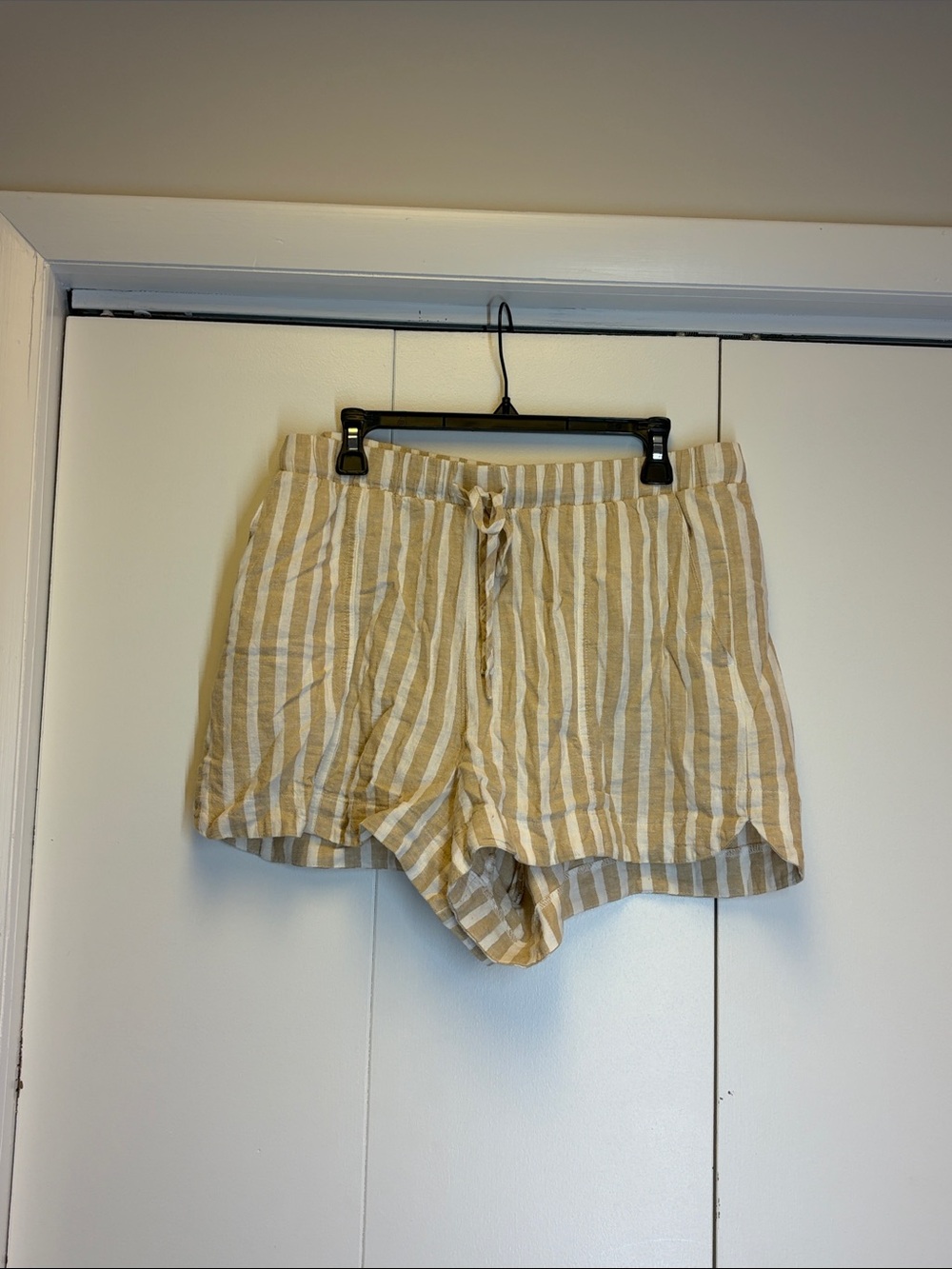 Universal Thread High-Rise Striped Drawstring Shorts - Tan/White